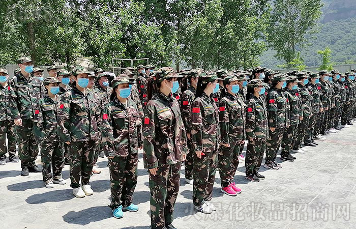 凝聚團(tuán)隊夢,懷揣感恩心! 凝聚團(tuán)隊夢,懷揣感恩心!