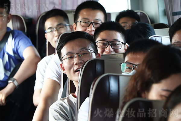 樹(shù)立目標(biāo),才能更好地向前 樹(shù)立目標(biāo),才能更好地向前